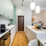 Apartman Stylish & Charming - Center *