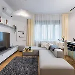 Stylish & Charming - Center Apartman Bukarest
