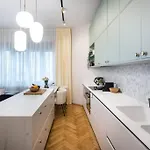 Stylish & Charming - Center * Bukarest