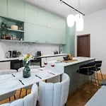 Stylish & Charming - Center Bukarest