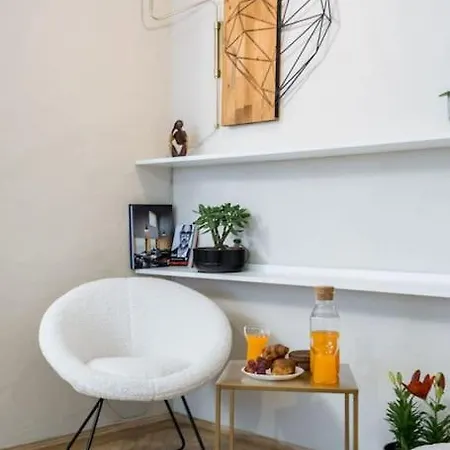 Stylish & Charming - Center Apartment *