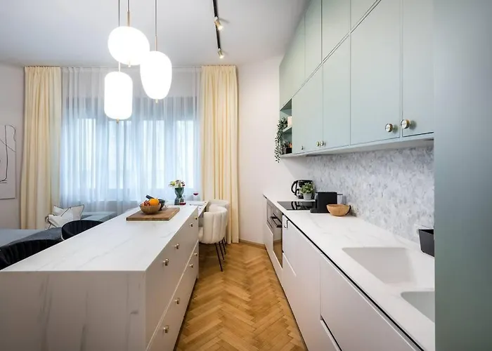 Stylish & Charming - Center * بوخارست