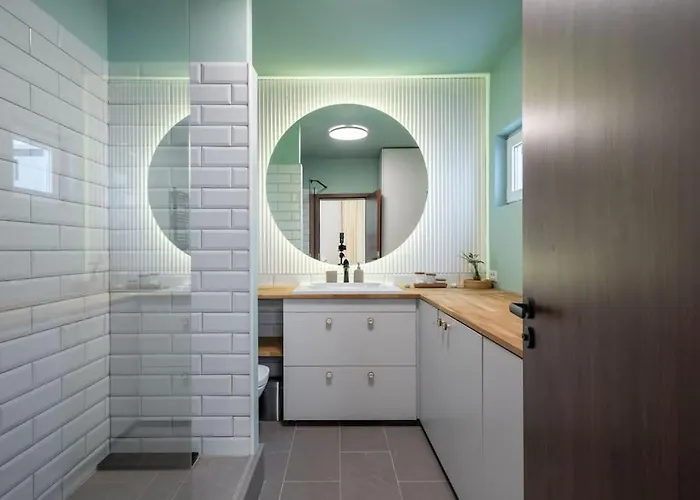 Stylish & Charming - Center Daire *